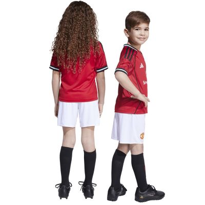 2. Adidas Manchester United Home JP3019 kit