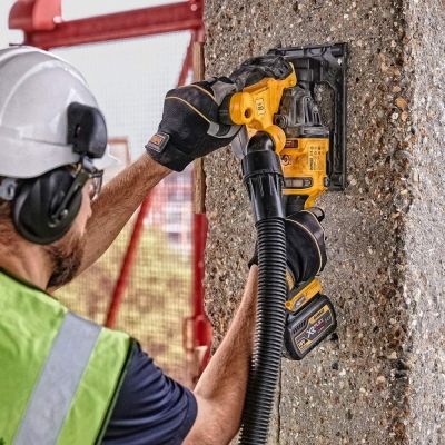 5. DeWALT DCG200T2-QW tool case