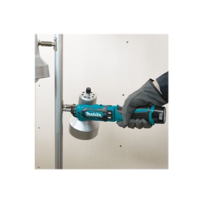 2. MAKITA DF012DSE screwdriver