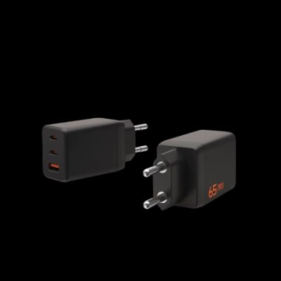 3. UAG SRGE Charger 2xUSB-C / USB-A 65W wall charger - black