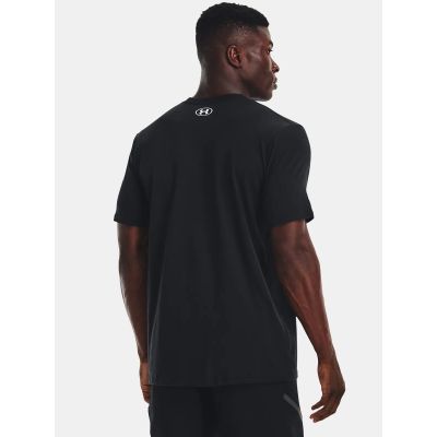 4. Under Armour T-shirt M 1379023-001