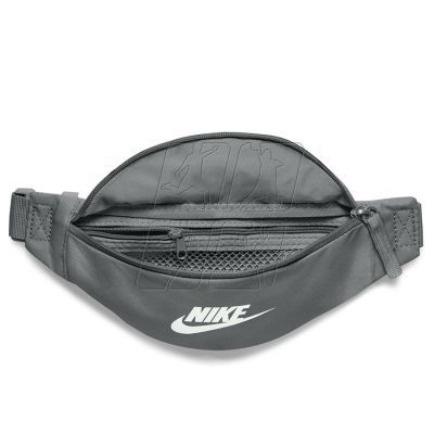 4. Nike Heritage Waistpack DB0488-084