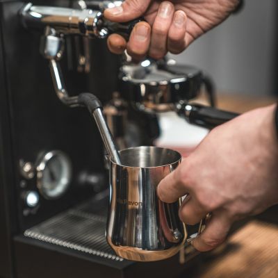 10. La Pavoni Coffee Machine (LPSCVB01EU) New Cellini Evolution