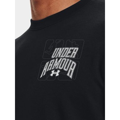 6. Under Armor M 1379764-001 sweatshirt