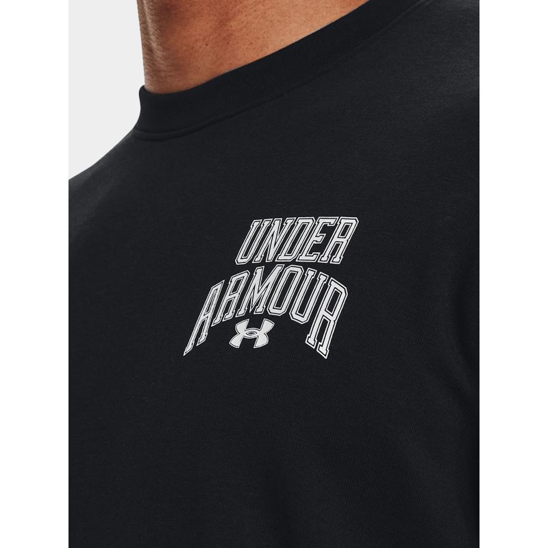 6. Under Armor M 1379764-001 sweatshirt