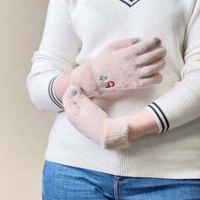 3. Women's winter telephone gloves with a snowman and a Christmas tree - beige