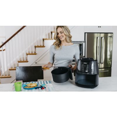 8. NINJA AF100 FAT-FREE FRYER