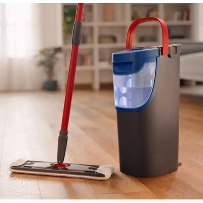 9. Vileda H2prO flat mop