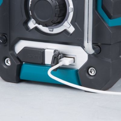 3. Bluetooth radio FB/DAB DMR112 MAKITA