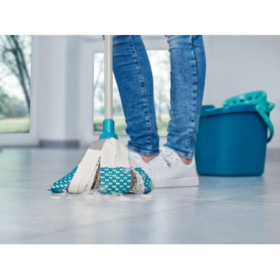 6. Leifheit Power Mop Set (pre-packed)