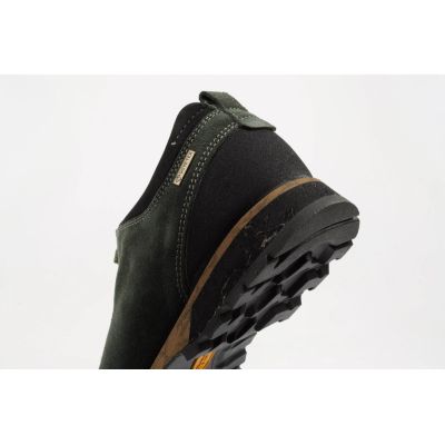 7. Aku Bellamont Gore-tex men's trekking shoes durable hiking green