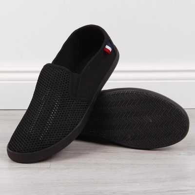 2. Men's black openwork slip-on sneakers NEWS