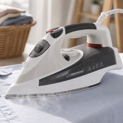 14. ESPERANZA CHINO CERAMIC STEAM IRON 2400 W EHI009