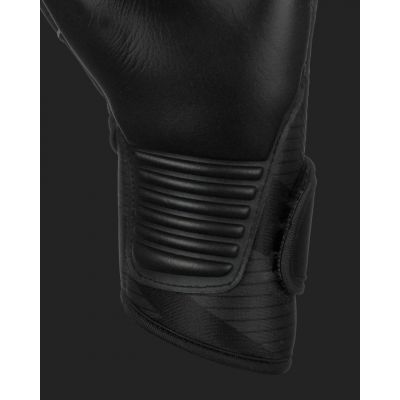 2. SELECT 90 Flexi Grip v24 Goalkeeper Gloves