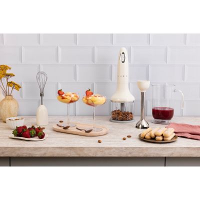 10. SMEG HBF03CREU Hand Blender