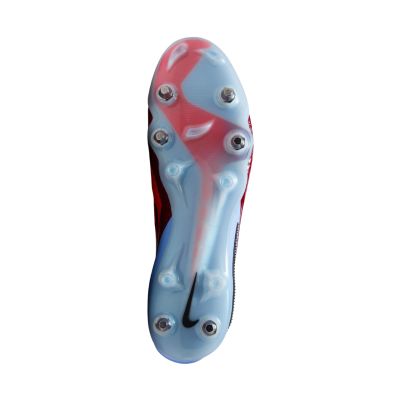 6. Nike Phantom 6 Low Elite SG-PRO HV8988 400 Football Boots