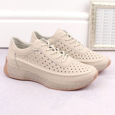 33. Sergio Leone W 1336 gold heels