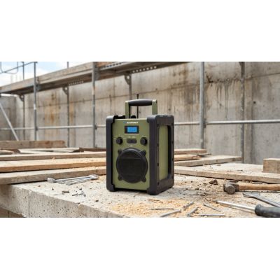 4. Blaupunkt PP35BT Survival radio player