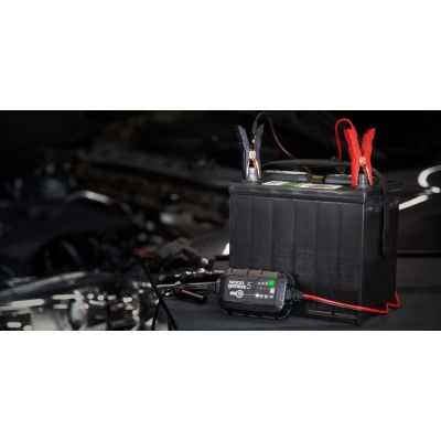 3. Noco GENIUS5EU 5A Battery Charger Rectifier
