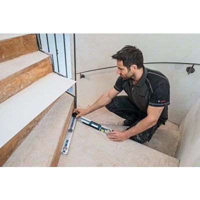 2. Bosch GAM 220 Professional digital angle gauges 0 - 220°