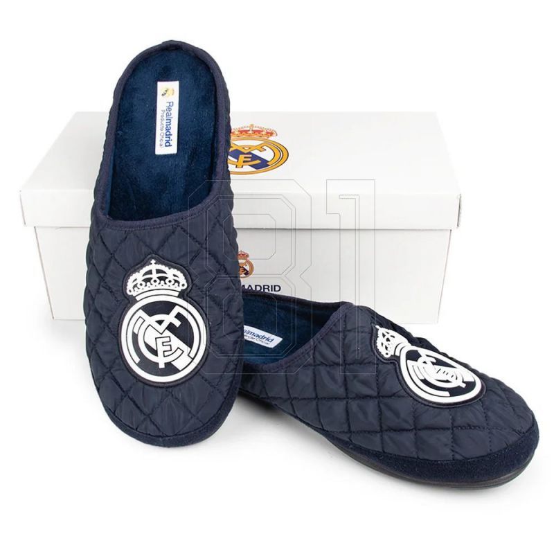4. Real Madrid M CFRM3 Flip-Flops