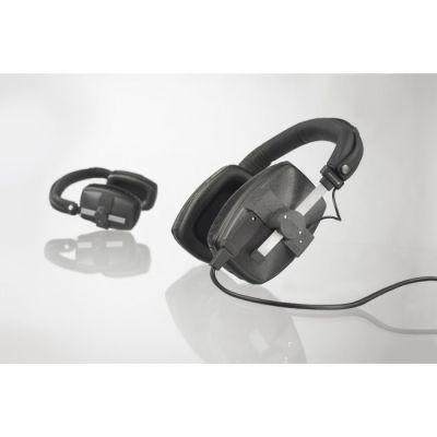 2. Beyerdynamic DT 150 Wired Over-Ear Headphones Black