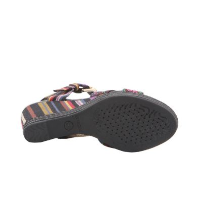 9. Geox W D82P6G 000AW C0042 wedge shoes