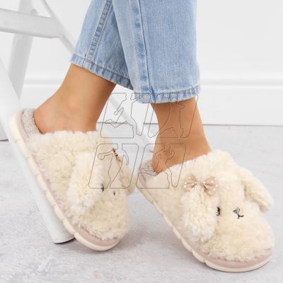 5. Unisoft W 7451 EVE468 sheep house slippers