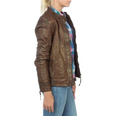 2. leather Wrangler WR4030ZC81