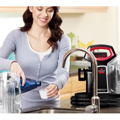 4. BISSELL MultiClean SpotStain 4720M Washing Vacuum Cleaner