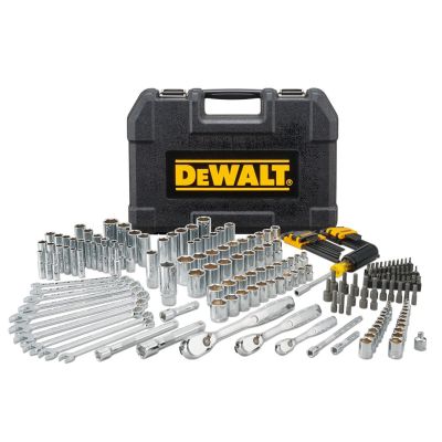 8. DeWALT DWMT81534-1 socket/socket set