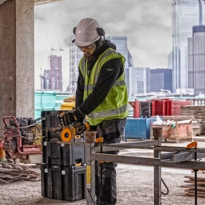 4. DEWALT DCG418X2-QW Cordless Brushless Angle Grinder 125mm 54V FV 2x9Ah Black, Yellow