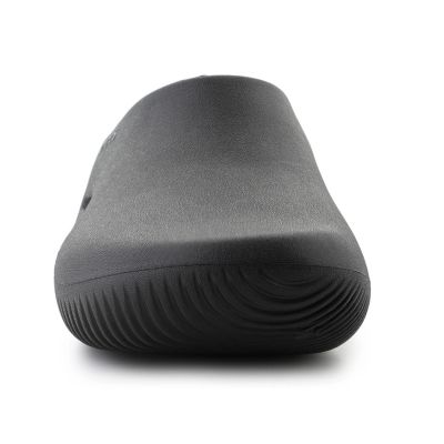 7. Crocs Mellow Recovery Clog U 208493-001