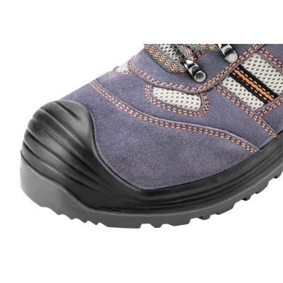 6. NEO tools 82-035 safety shoes