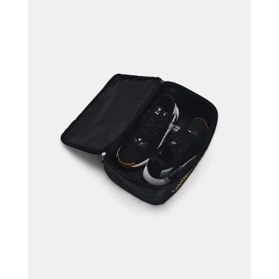 4. UA Contain Shoe Bag 1381921-001