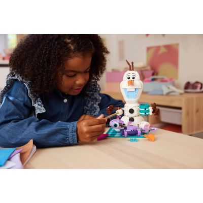 20. LEGO Disney Princess 43287 Olaf and Bruni on a Picnic