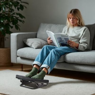 25. MACLEAN ERGONOMIC FOOTREST, SMOOTHLY ADJUSTABLE ANGLE WITH CUSHION MC-460
