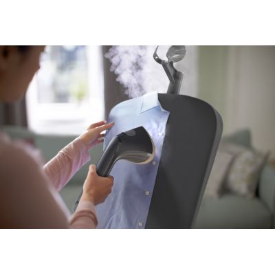 4. PHILIPS STE 3170/80 Garment Steamer
