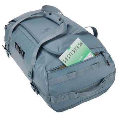 8. Thule Chasm TDSD303 Pond Gray Sports Bag 70L Polyester Gray
