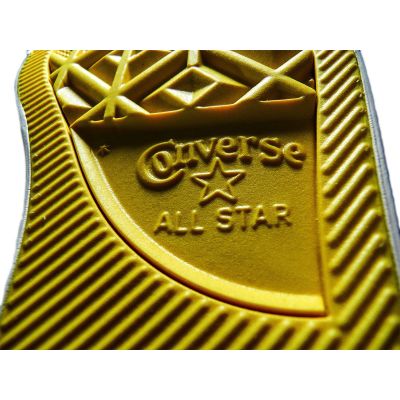 11. Converse Chuck Taylor All Star High NBA Cleveland Cavaliers shoes - 159417C