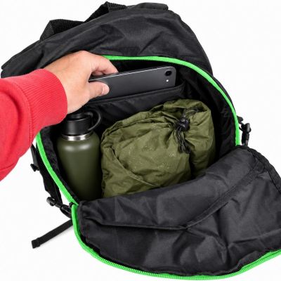 4. GREEN 16 L TREKKING AND HIKING BACKPACK REDCLIFFS