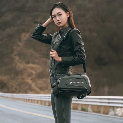 9. Wozinsky WSR-01B Bicycle Pannier for Trunk 9l - Black