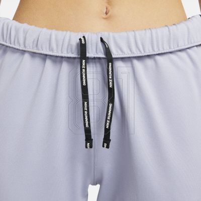 11. Nike Therma-FIT Essential Pants W DD6472-519