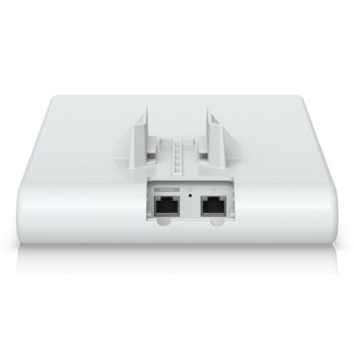 17. Access Point Wi-Fi 6 Ubiquiti UniFi U6 Mesh Pro 2.4GHz(2x2)/5GHz(2x2) PoE 2x1G (U6-Mesh-Pro-EU)