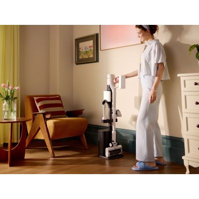 33. Roborock H60 Hub Cordless Upright Vacuum Cleaner