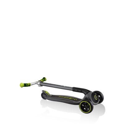 19. Globber Master Prime 3-Wheel Scooter / Black - Lime Green 664-106