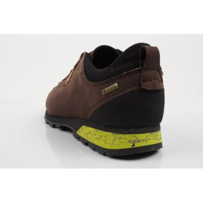 5. Aku Bellamont GTX men's trekking shoes, durable, brown