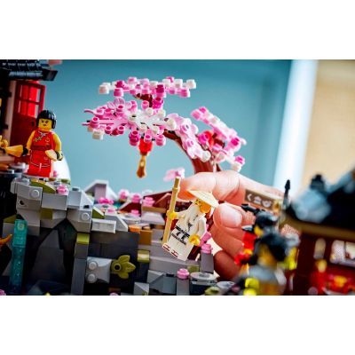 17. LEGO 71861 Ninjago - Old Town - 15th Anniversary