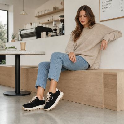 9. Leather platform sneakers black Filippo DP7498