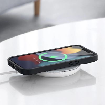 8. Ugreen Protective Silicone Case rubber flexible silicone case cover for iPhone 13 Pro Max black